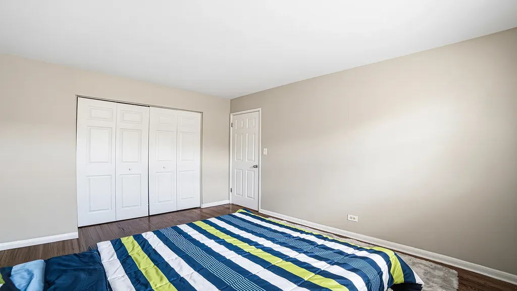2411 West Balmoral Avenue Chicago IL 60625