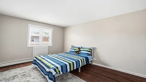 2411 West Balmoral Avenue Chicago IL 60625