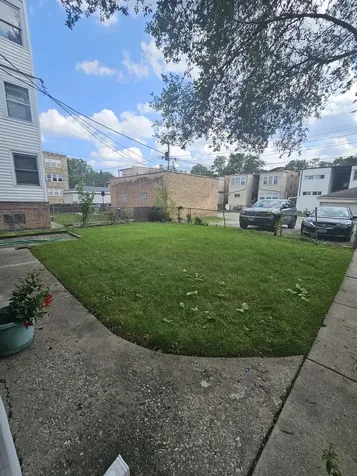 4933 Louise Street Skokie IL 60077