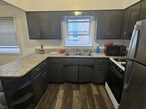 4933 Louise Street Skokie IL 60077