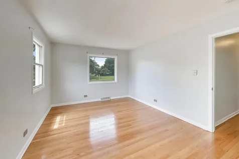 5455 South Catherine Avenue Countryside IL 60525