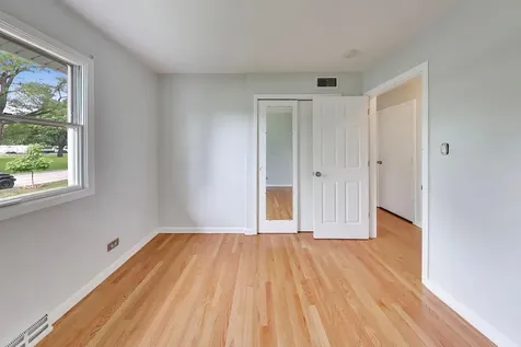 5455 South Catherine Avenue Countryside IL 60525