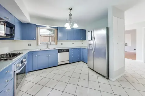 5455 South Catherine Avenue Countryside IL 60525