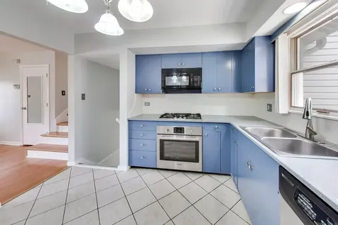 5455 South Catherine Avenue Countryside IL 60525