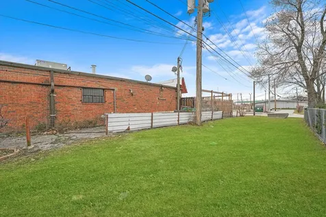 405 East 159th Street Harvey IL 60426