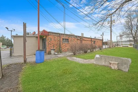 405 East 159th Street Harvey IL 60426