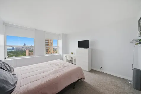 2626 North Lakeview Avenue Chicago IL 60614