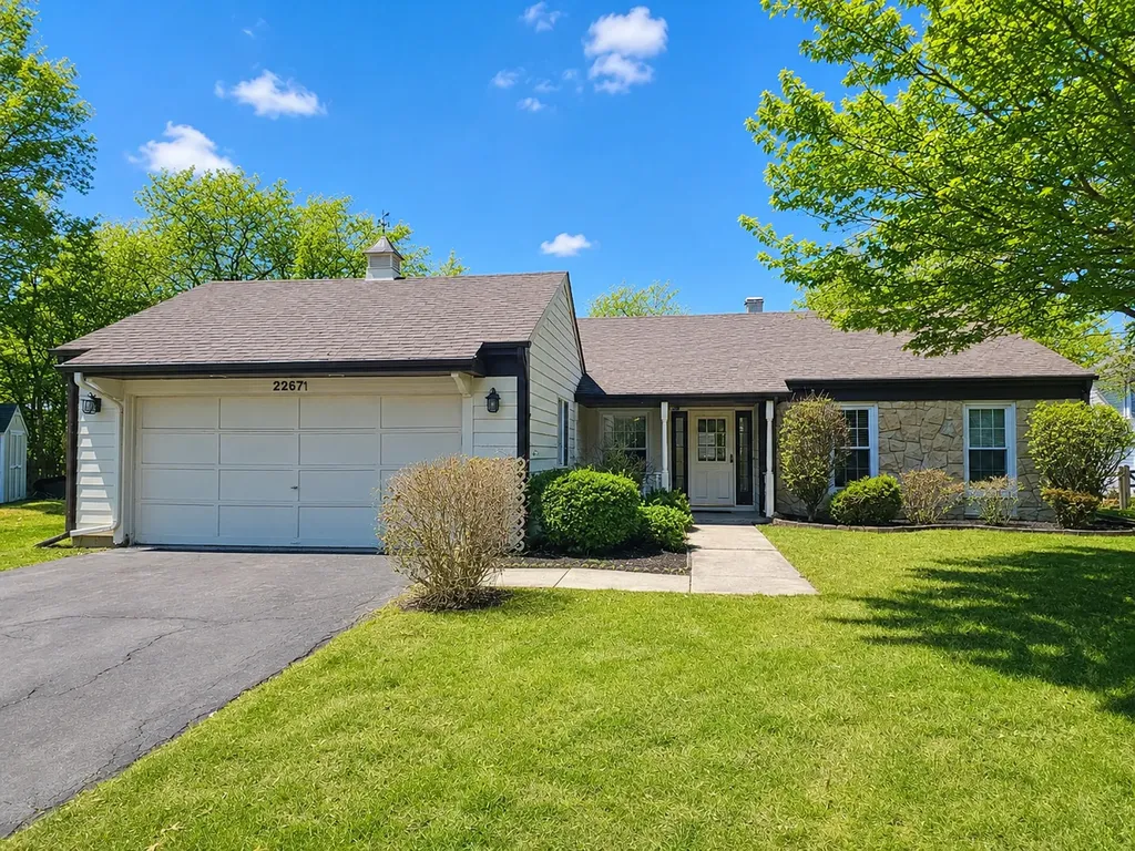 2267 Norwich Court Naperville IL 60565