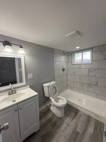 18343 Oakwood Avenue Lansing IL 60438