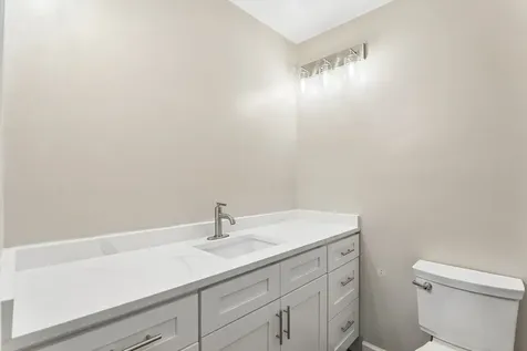 807 East Golfview Drive Mount Prospect IL 60056