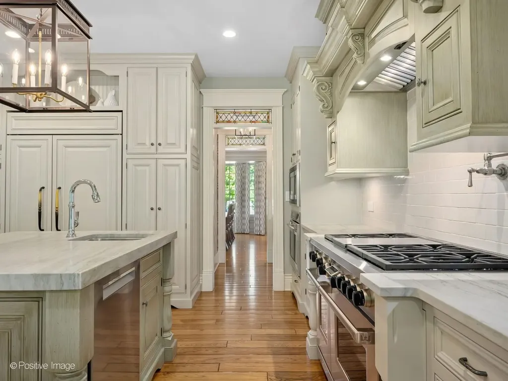 1757 Banchory Court Downers Grove IL 60515