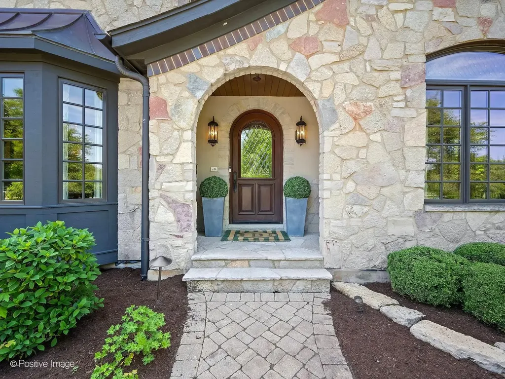 1757 Banchory Court Downers Grove IL 60515