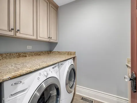 1757 Banchory Court Downers Grove IL 60515