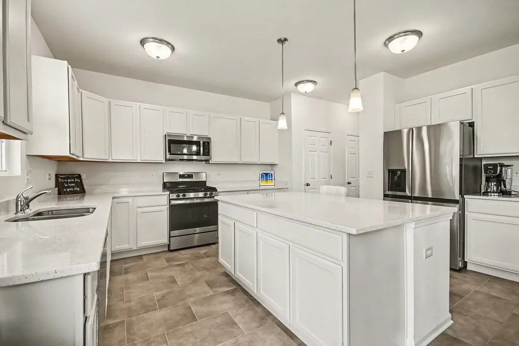 26530 West Red Apple Road Plainfield IL 60585