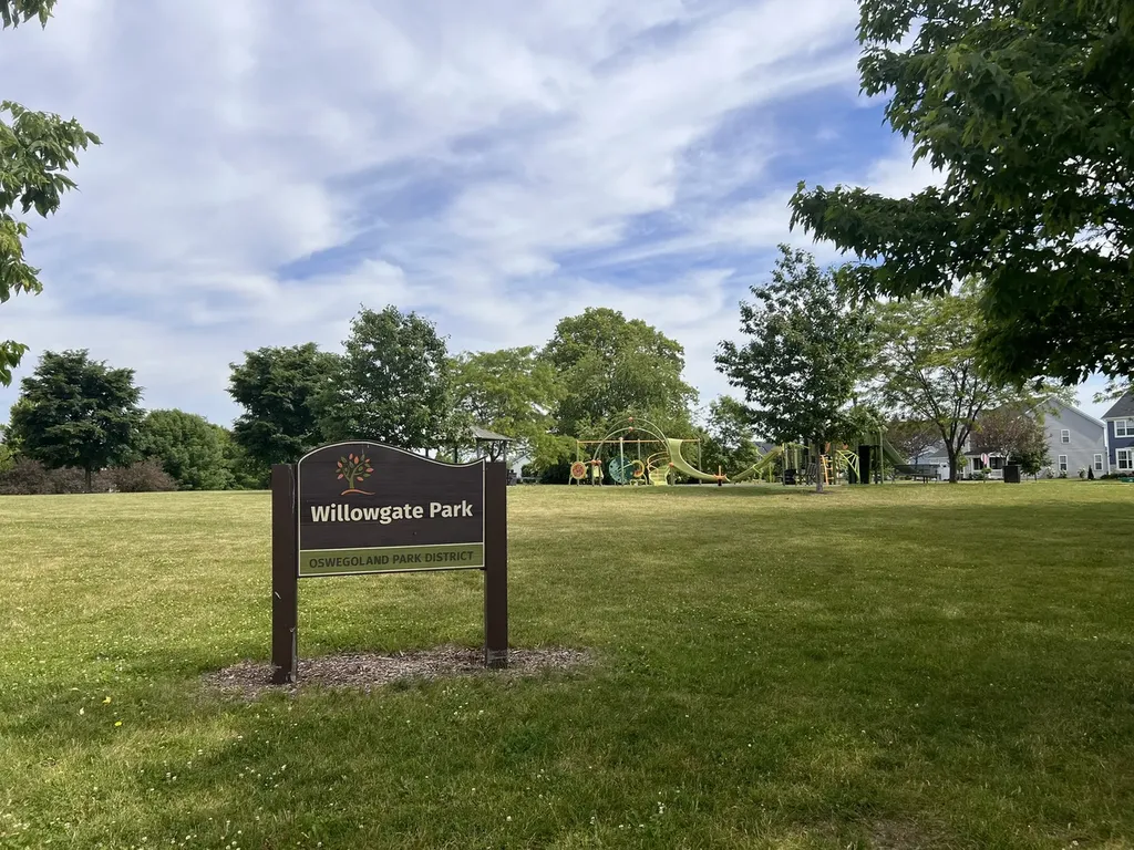 26530 West Red Apple Road Plainfield IL 60585