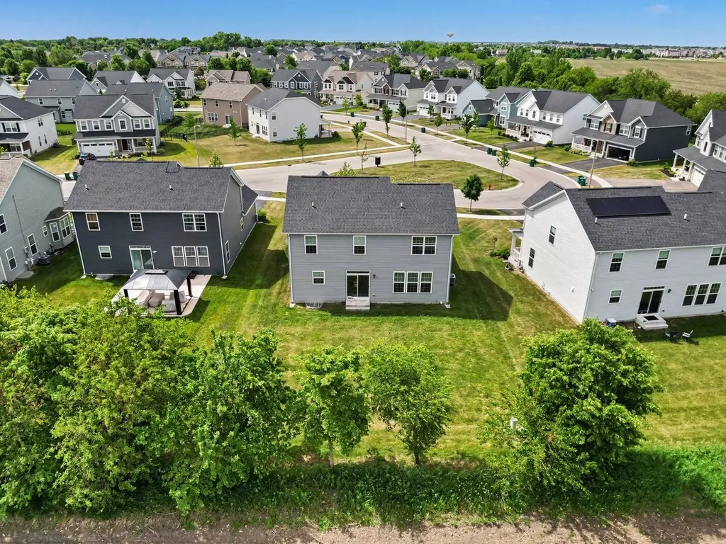 26530 West Red Apple Road Plainfield IL 60585