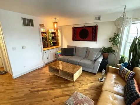 3914 West Cortland Street Chicago IL 60647