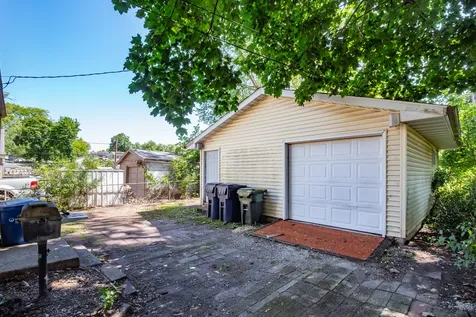 313 Highmoor Drive Round Lake Park IL 60073