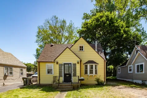 313 Highmoor Drive Round Lake Park IL 60073