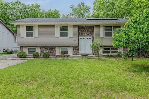 2729 Lowery Court Zion IL 60099