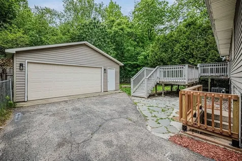 2729 Lowery Court Zion IL 60099