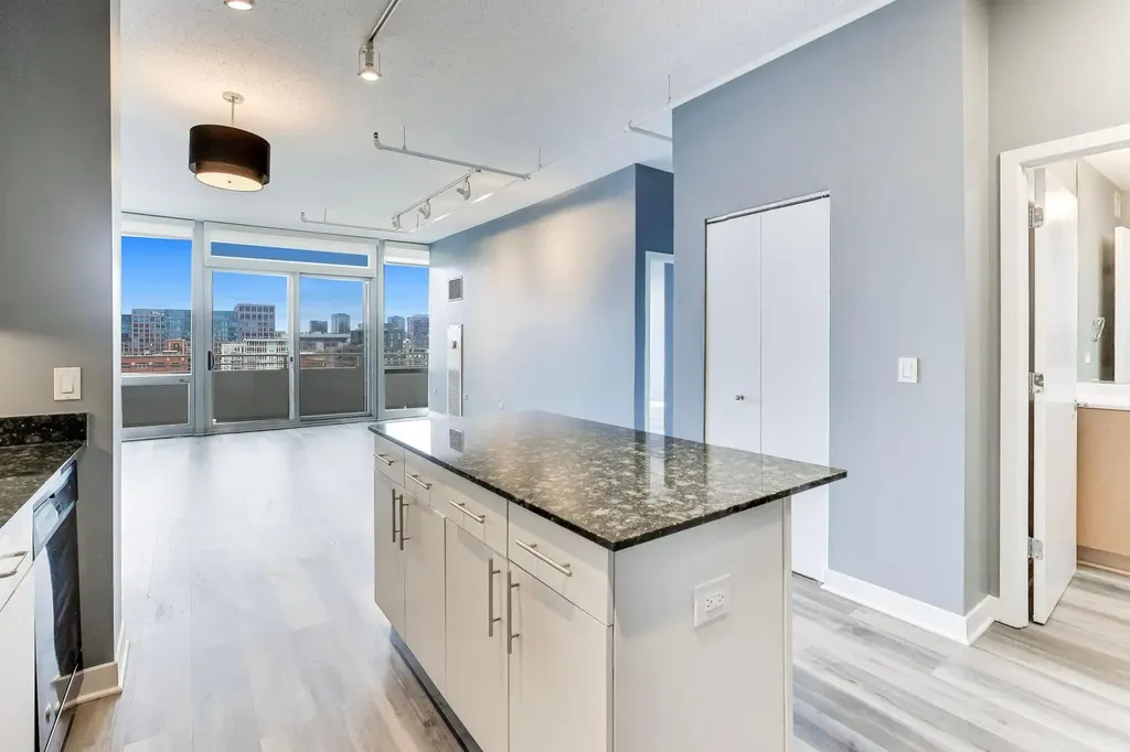 737 West Washington Boulevard Chicago IL 60661