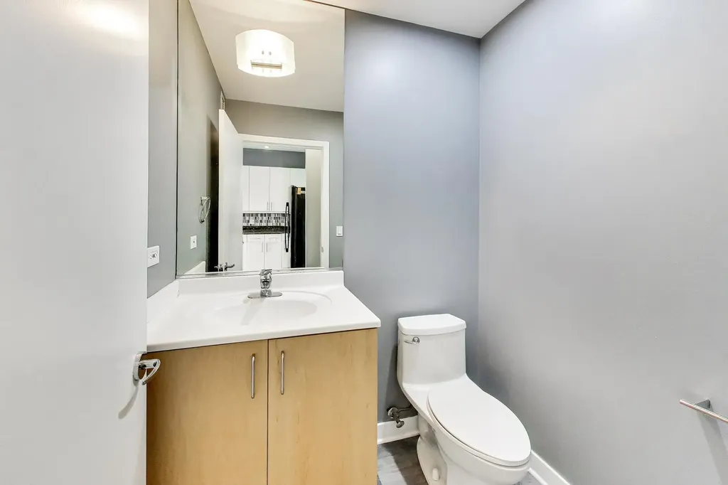 737 West Washington Boulevard Chicago IL 60661
