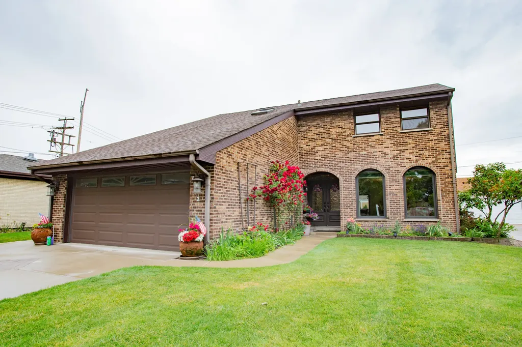 7022 Birchwood Avenue Niles IL 60714