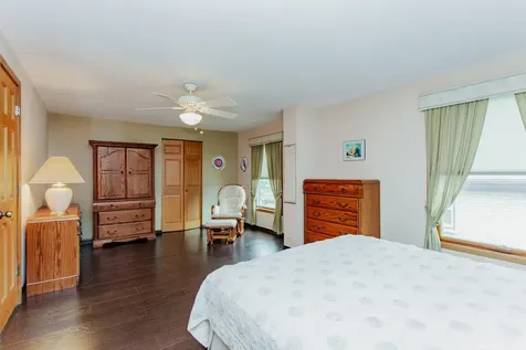 7022 Birchwood Avenue Niles IL 60714
