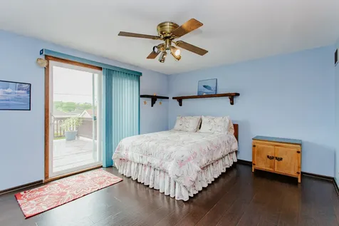 7022 Birchwood Avenue Niles IL 60714