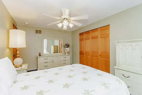 7022 Birchwood Avenue Niles IL 60714