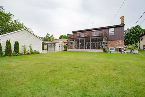 7022 Birchwood Avenue Niles IL 60714