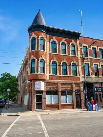 1044 West 18th Street Chicago IL 60608