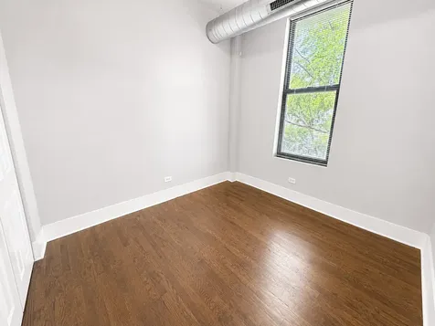 1044 West 18th Street Chicago IL 60608