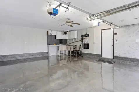 2109 Hitching Post Lane Schaumburg IL 60194