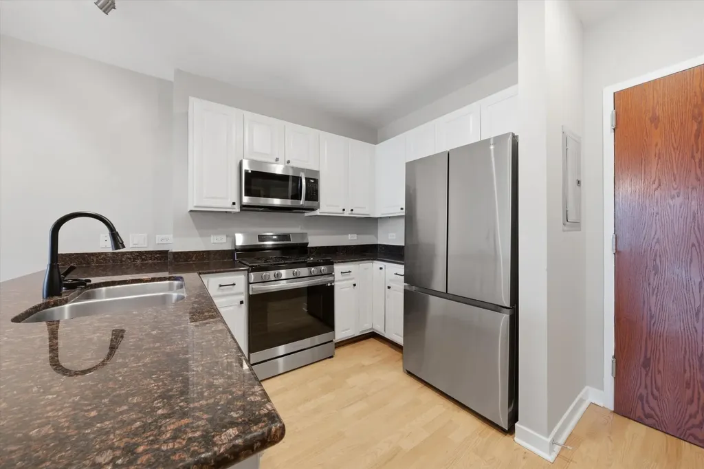 1610 West Fullerton Avenue Chicago IL 60614