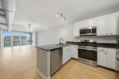 1610 West Fullerton Avenue Chicago IL 60614