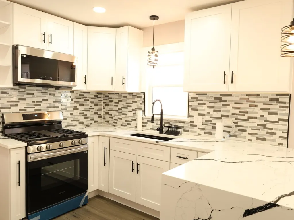 2115 West 68th Place Chicago IL 60636