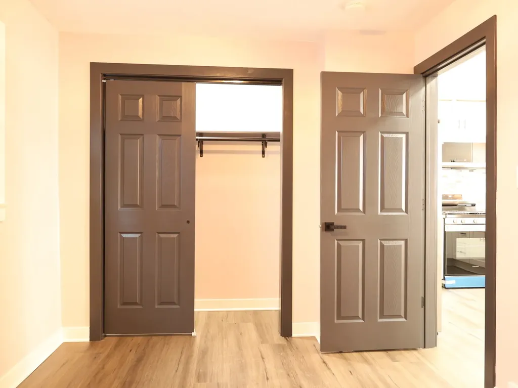 2115 West 68th Place Chicago IL 60636