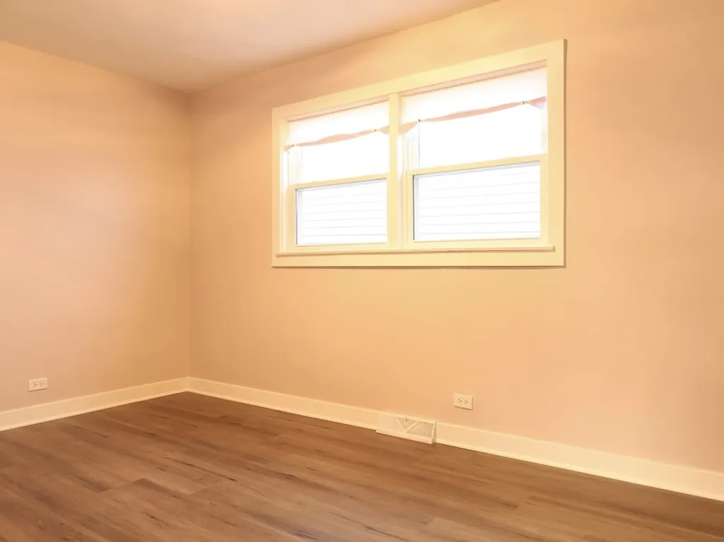 2115 West 68th Place Chicago IL 60636