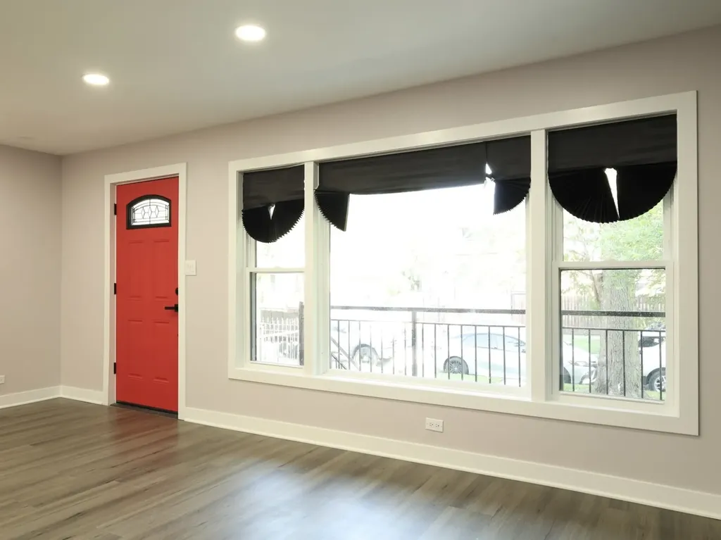 2115 West 68th Place Chicago IL 60636