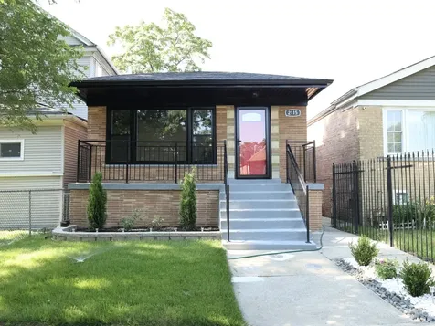 2115 West 68th Place Chicago IL 60636