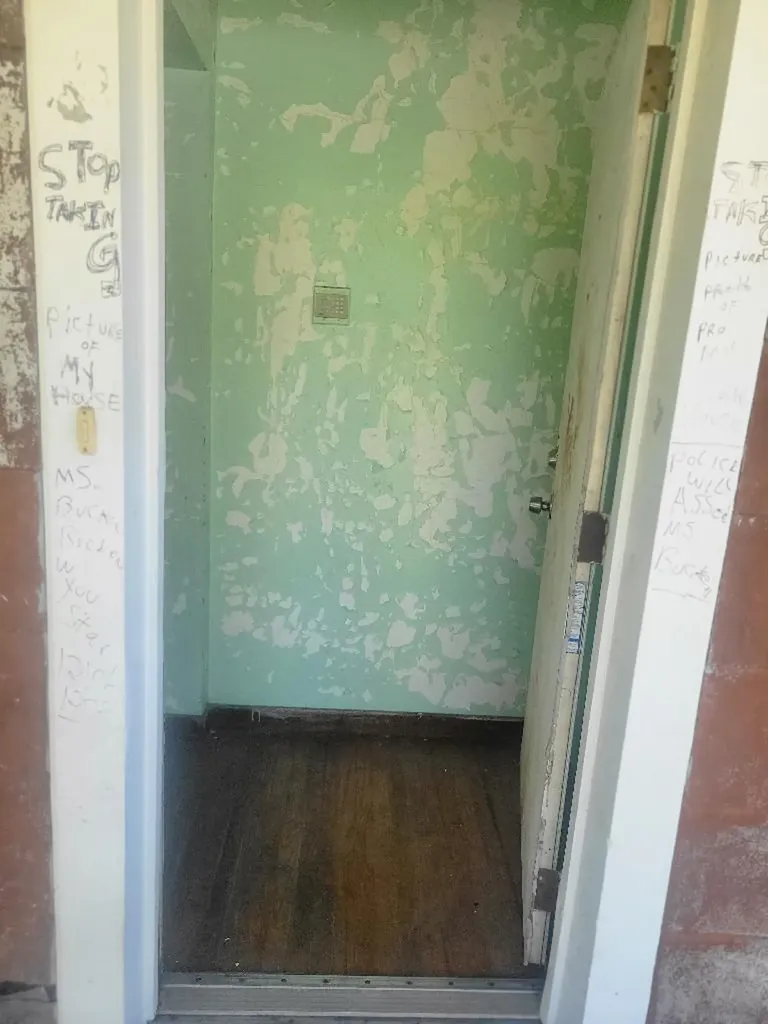 11534 South Princeton Avenue Chicago IL 60628