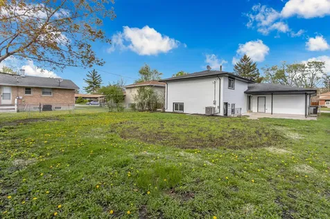 15622 Kenwood Avenue South Holland IL 60473