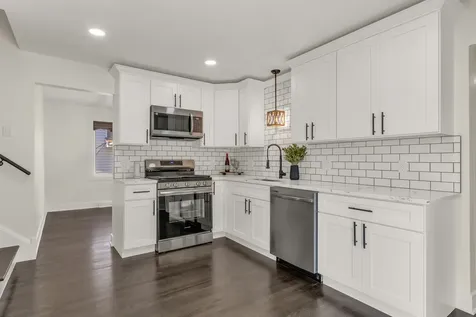 15622 Kenwood Avenue South Holland IL 60473