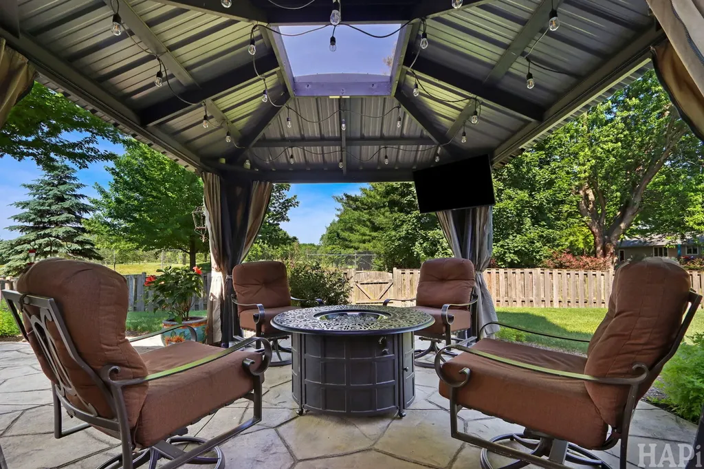 10977 Greywall Lane Huntley IL 60142