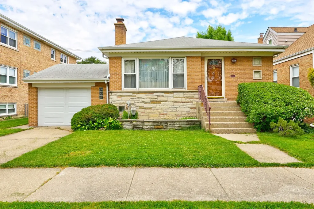 5716 West Gunnison Street Chicago IL 60630