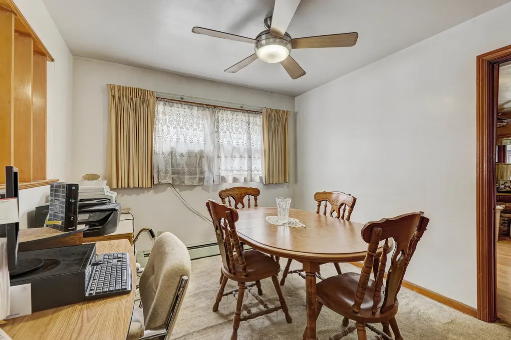5716 West Gunnison Street Chicago IL 60630