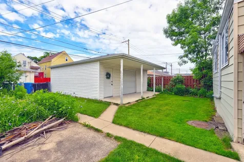 5716 West Gunnison Street Chicago IL 60630