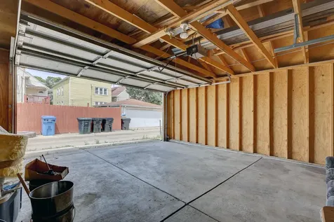 5716 West Gunnison Street Chicago IL 60630